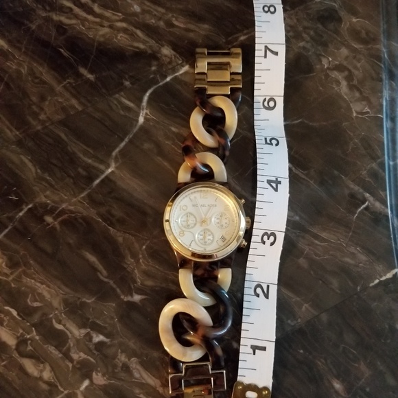 Sold Authentic Michael Kors watch - Picture 2 of 4